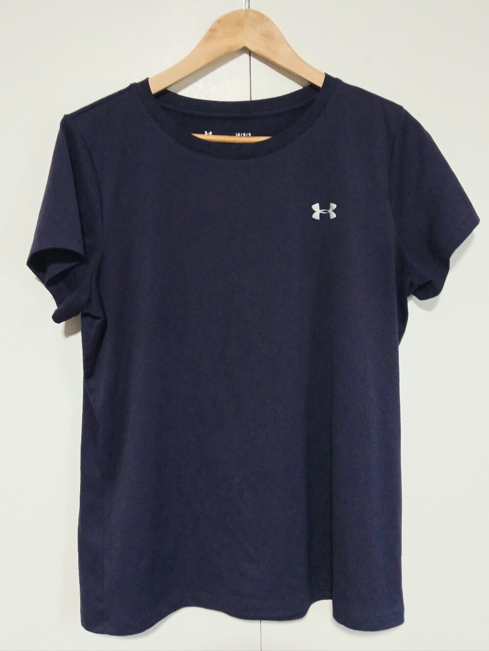 Under Armour Tech HeatGear Deep Purple Crewneck Short Sleeve Tee Womens Lg